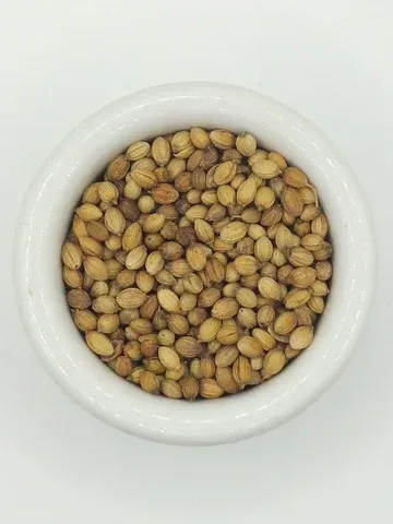 זרעי כוסברה.